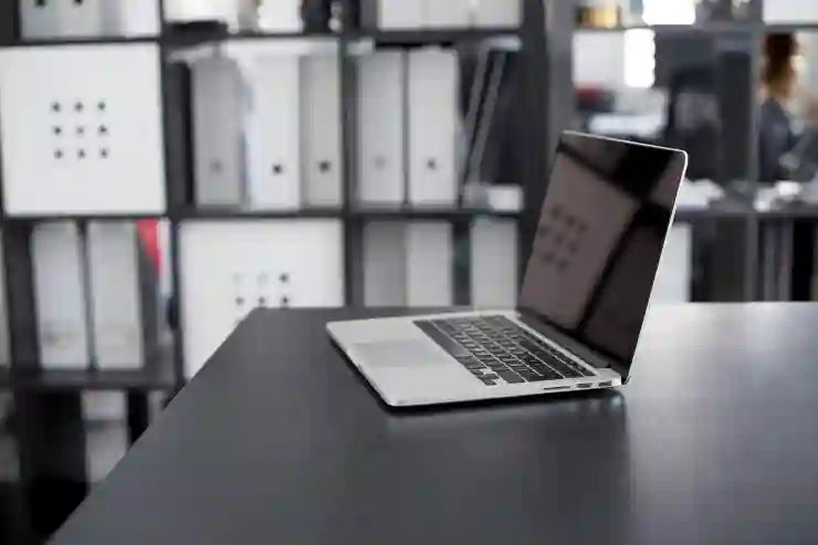로지텍 G733과 G435, 당신에게 더 적합한 무선 게이밍 헤드셋은?